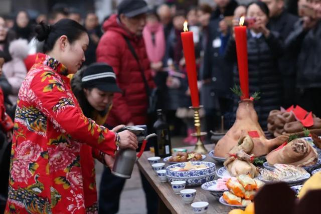 春節(jié)去烏鎮(zhèn)好玩嗎？——一場(chǎng)文化與自然的交織之旅，春節(jié)烏鎮(zhèn)游，文化與自然的完美交織之旅